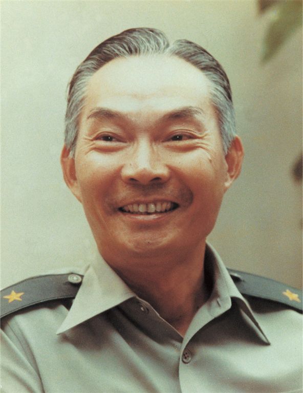 第11任院長  朱炳圻少將圖片