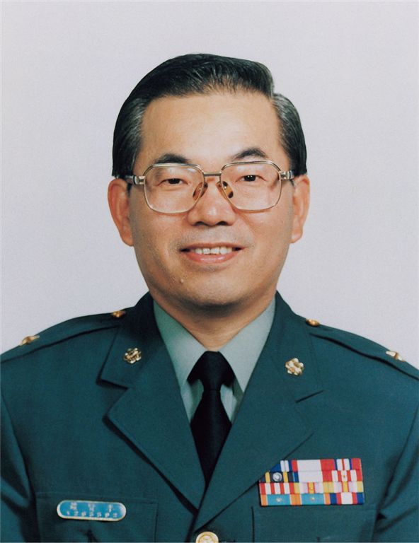 第15任院長  李賢鎧少將 1990-05-01~1991-06-30