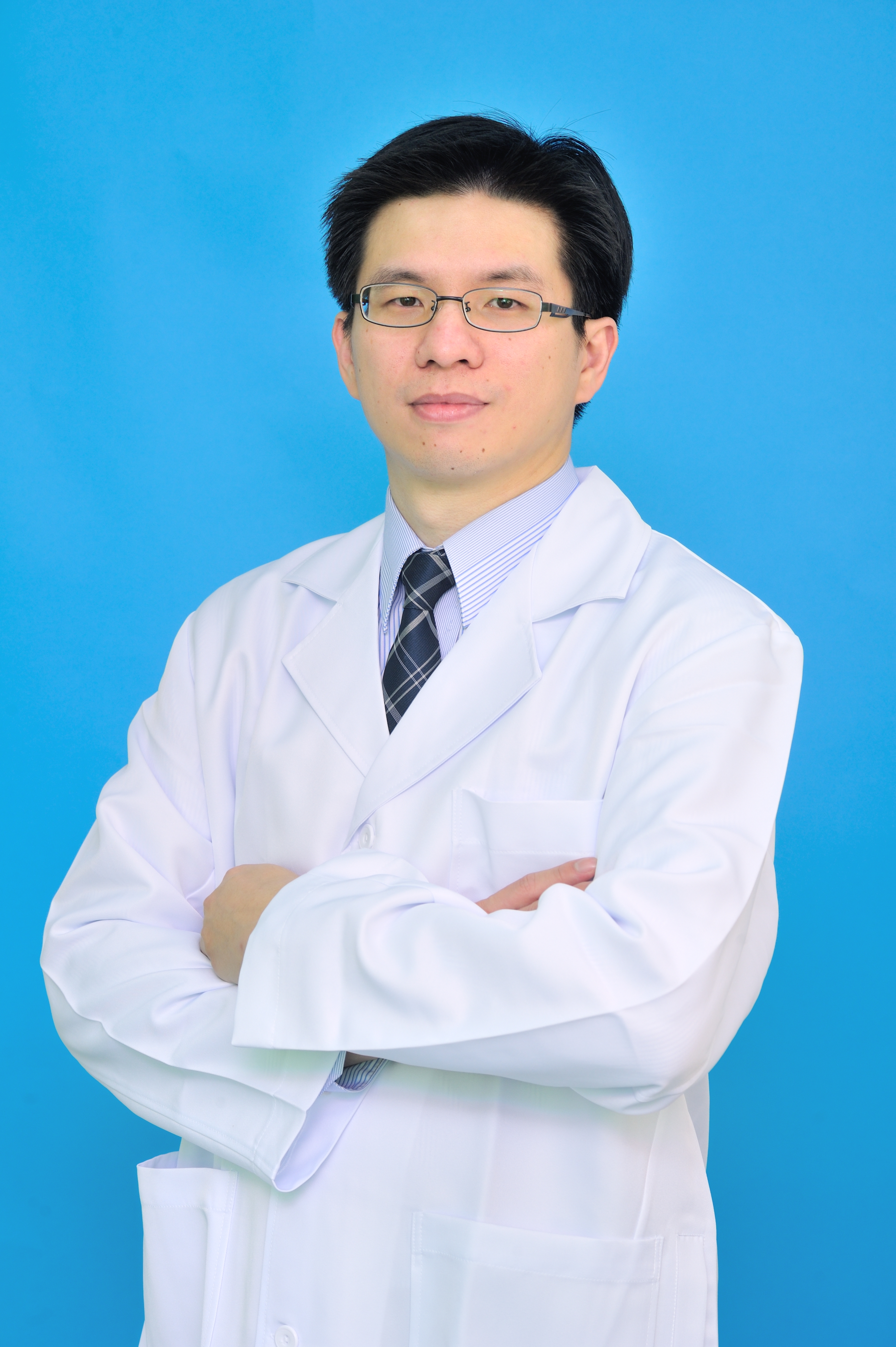 Jun-Qi, Hong  Attending Physician